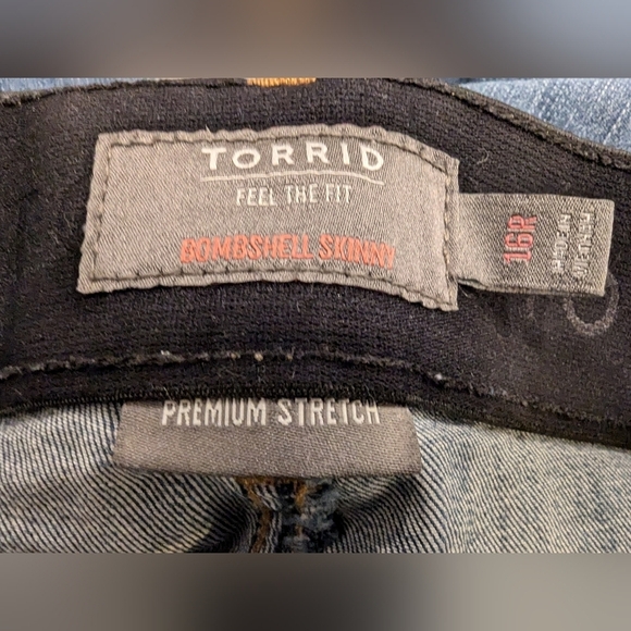 Bombshell Skinny Premium Stretch High-Rise Destructed Jean plus size 16 - Picture 13 of 15